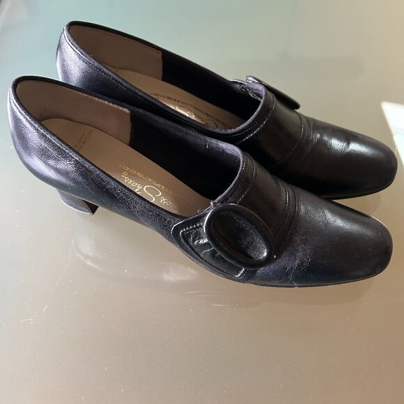 Red Cross Shoes - Derby - Black Heels - 6AAAA - Picture 2 of 4